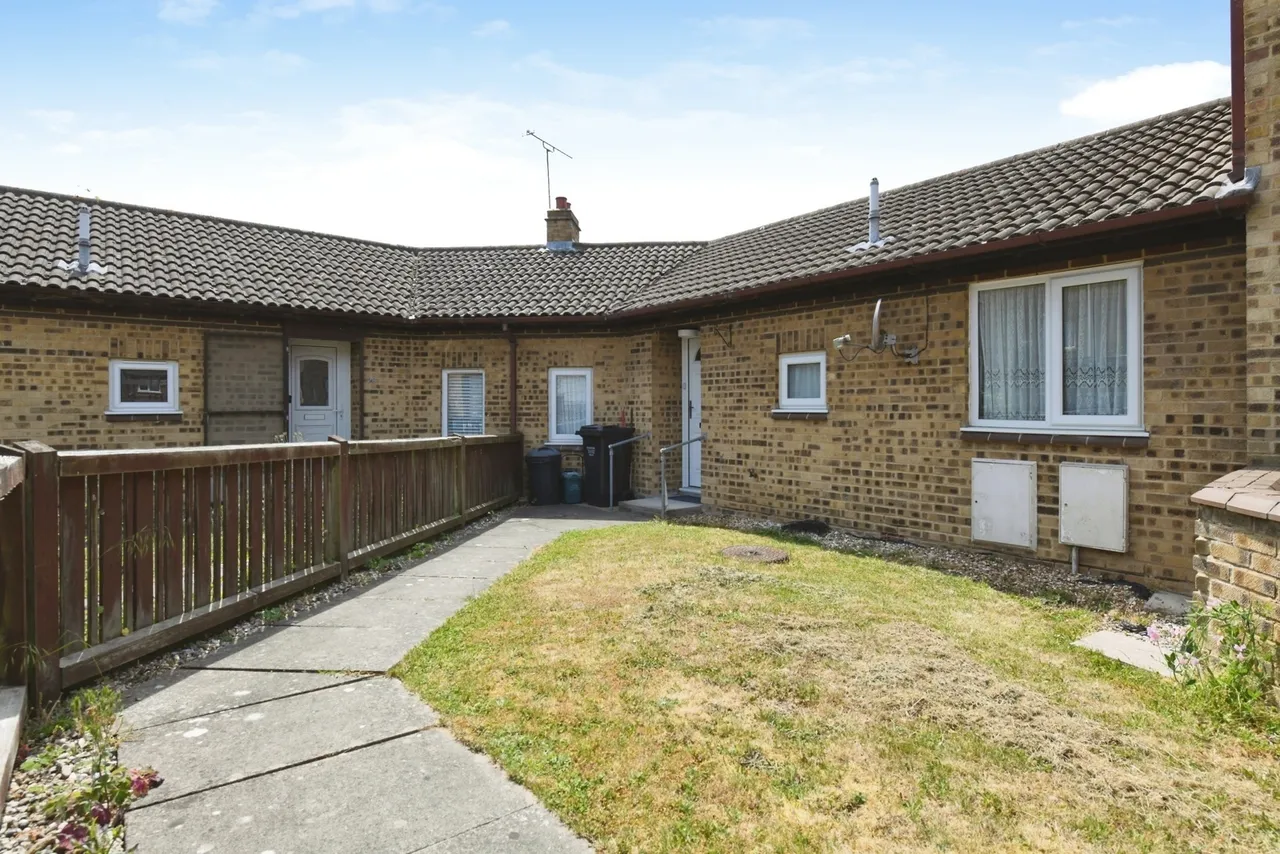 Rosecroft Close, Langdon Hills, Basildon, Essex, SS16, photo 13