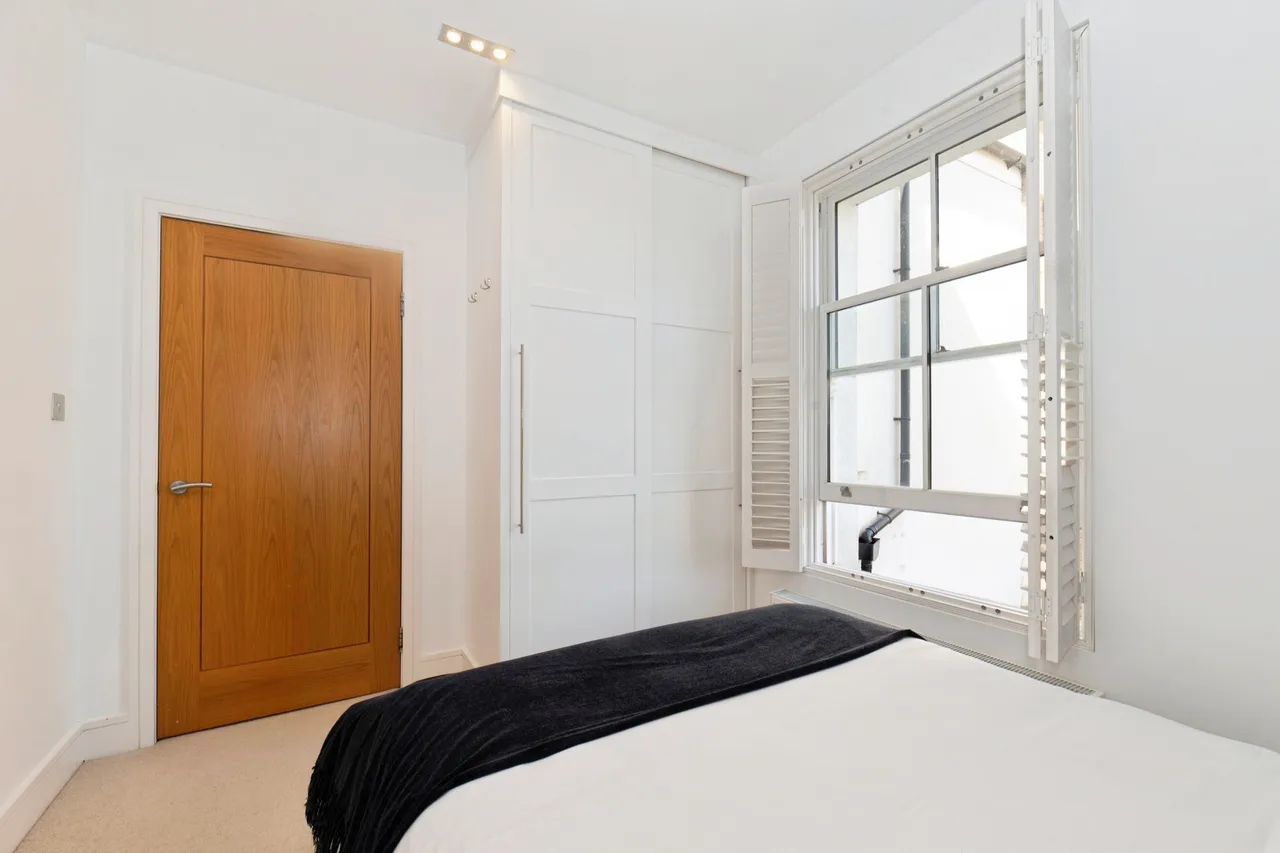 Wilton Crescent, London, SW19, photo 9