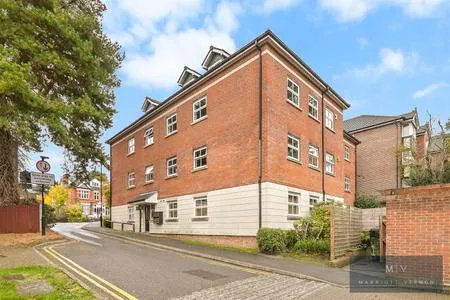 Sycamore Close, South Croydon, photo 13