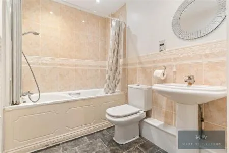 Sycamore Close, South Croydon, photo 8