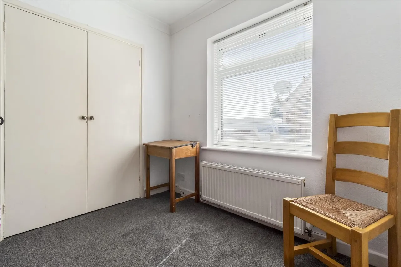 Adur Avenue, Worthing, photo 10