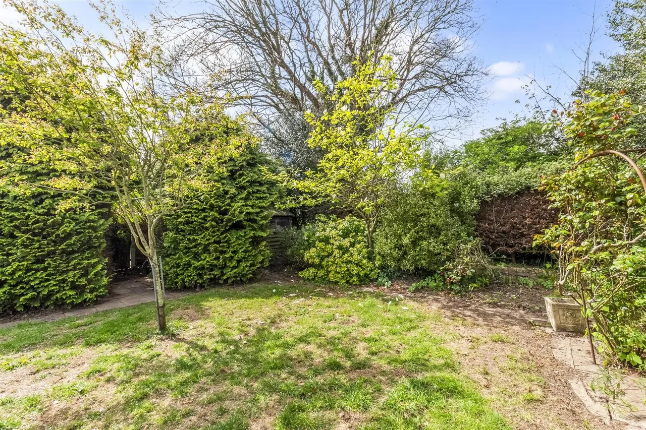 Adur Avenue, Worthing, photo 17