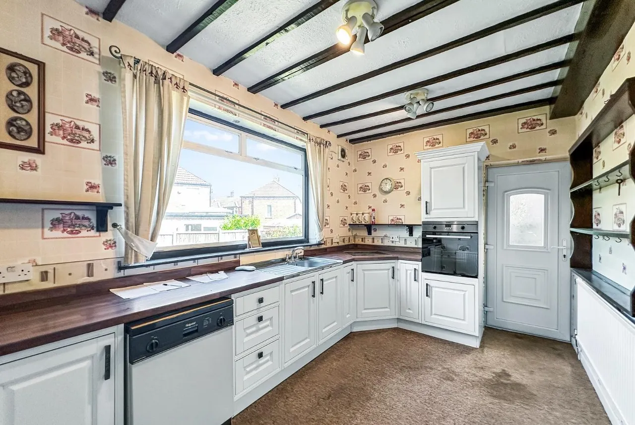 Brook Lane, Timperley WA15 6RN, photo 11