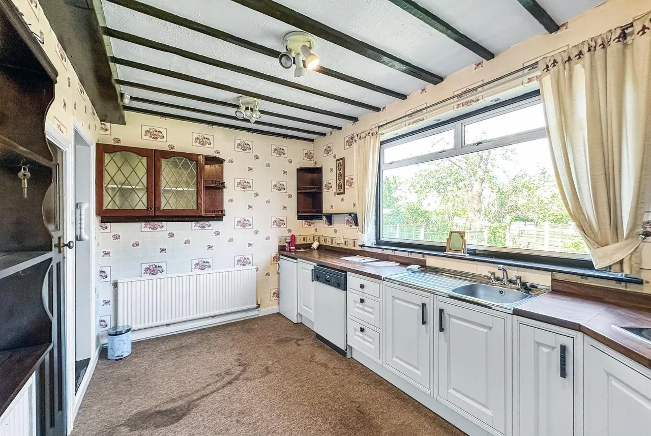 Brook Lane, Timperley WA15 6RN, photo 12