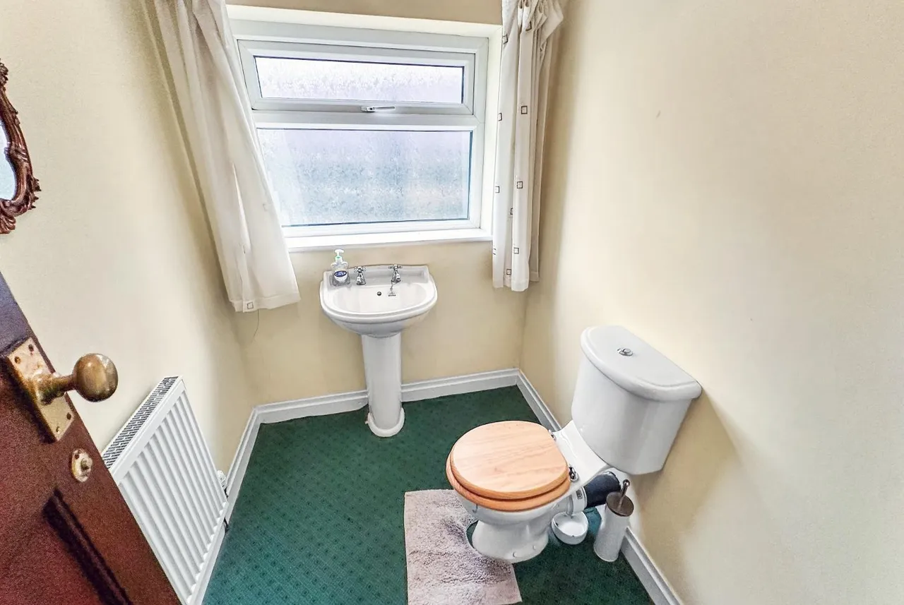 Brook Lane, Timperley WA15 6RN, photo 13