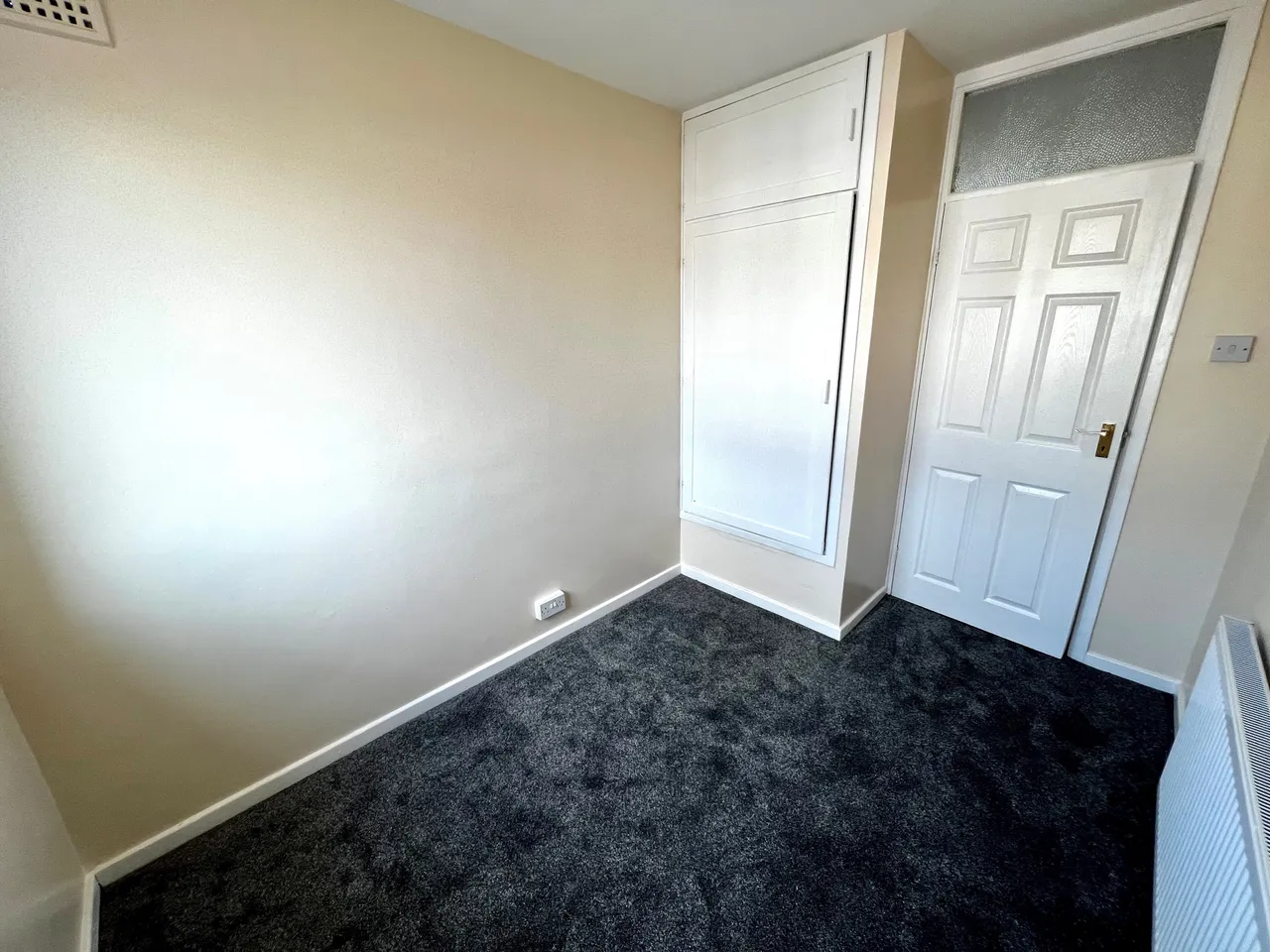 Blackwatch Road, CV6, photo 13