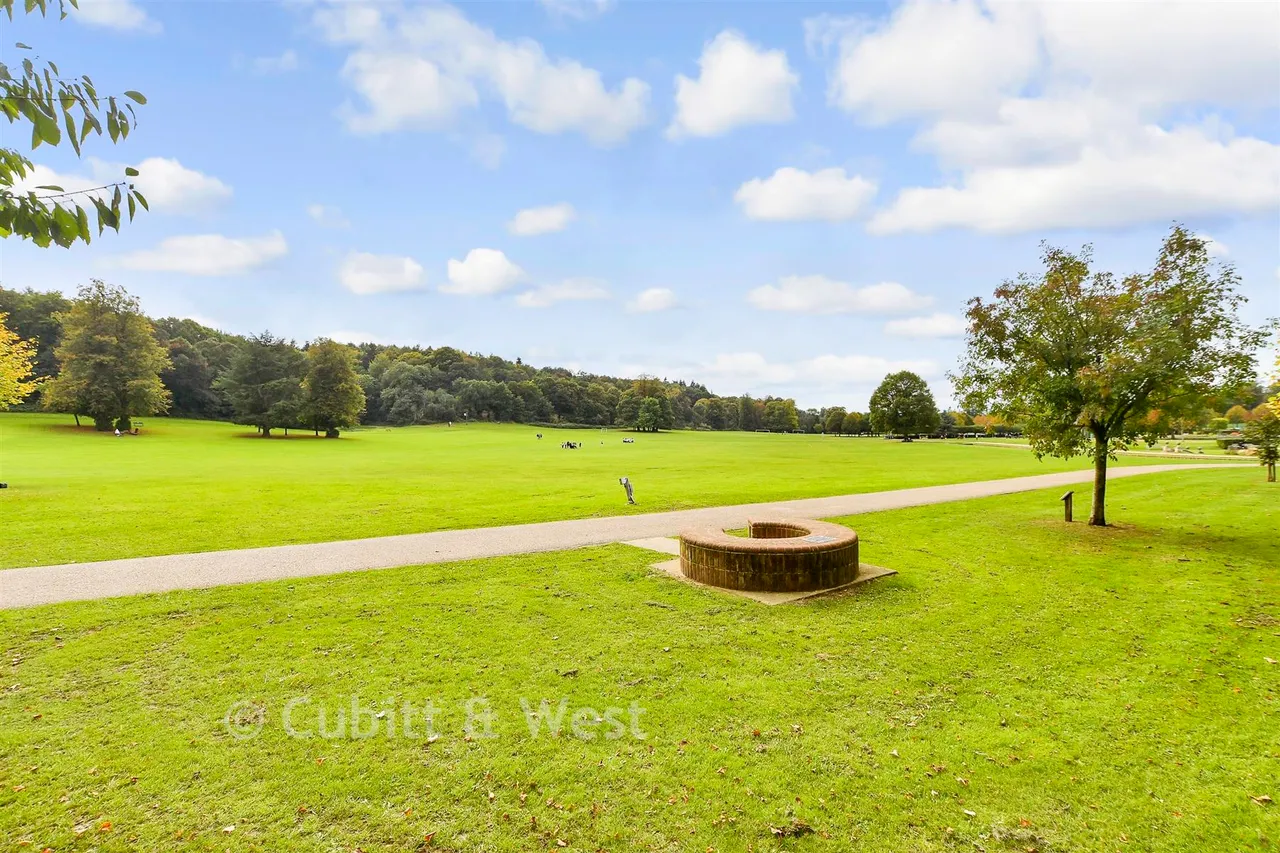 Bell Street, Reigate, RH2, photo 8