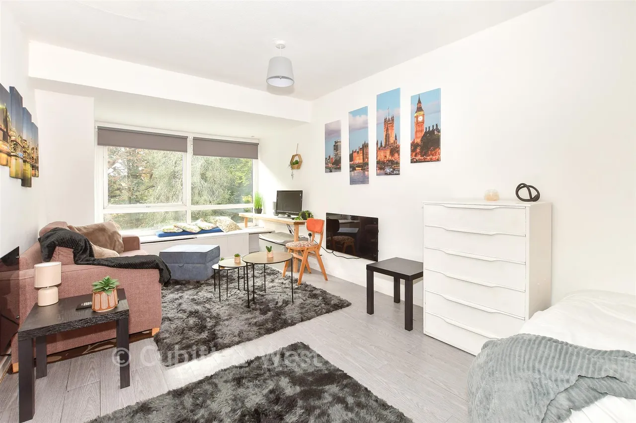 Bell Street, Reigate, RH2, photo 2