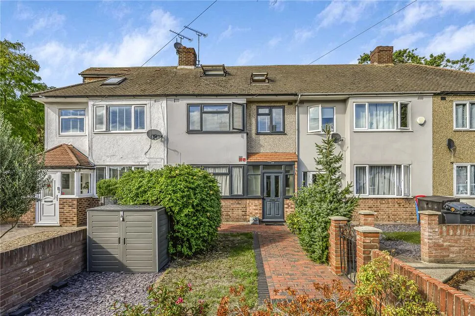 4 bed house for sale, Kelly Way, Chadwell Heath, RM6