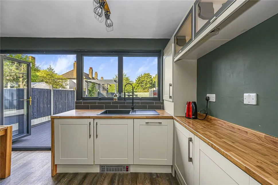 Kelly Way, Chadwell Heath, RM6, photo 14