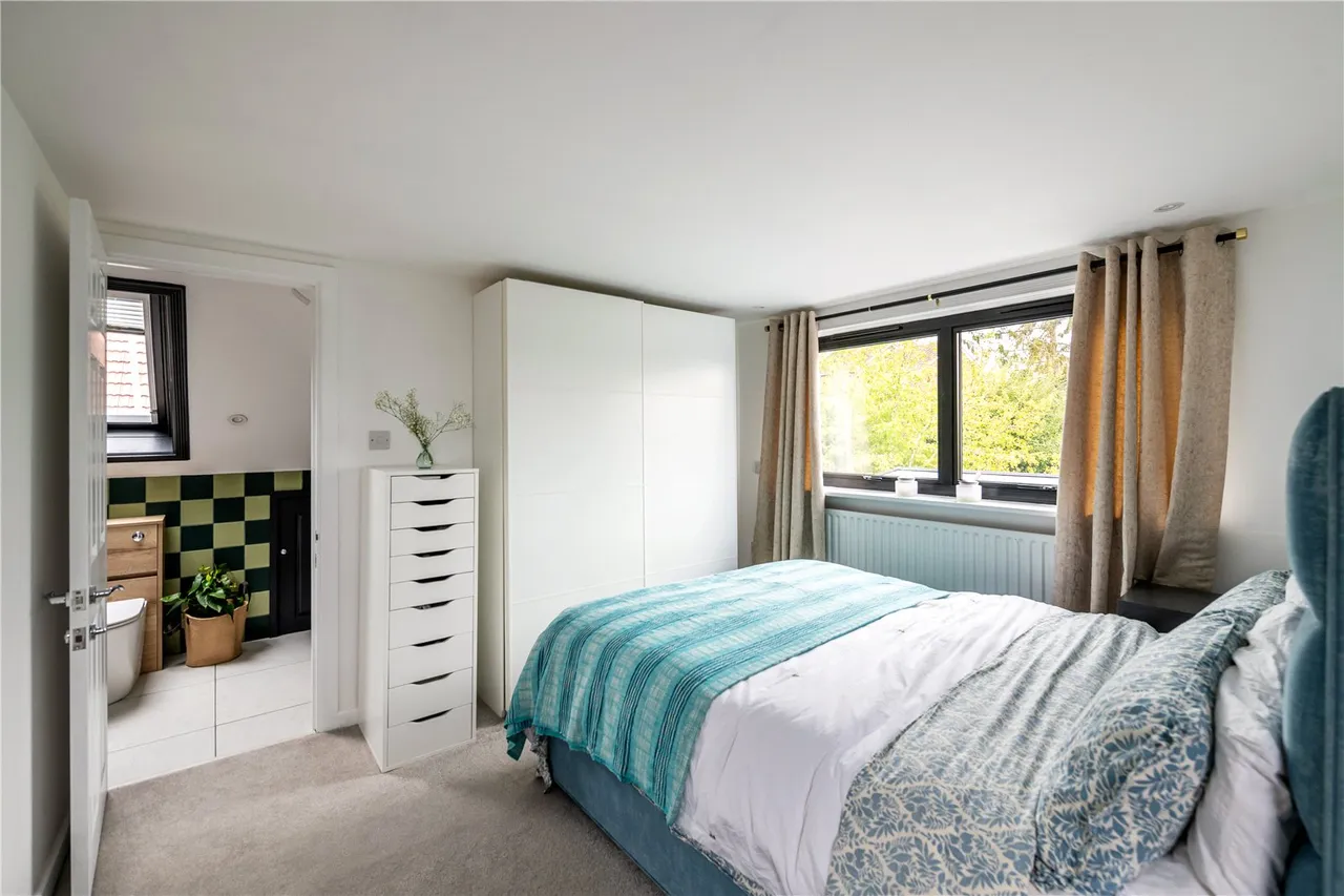 Batts Hill, Reigate, RH2, photo 12