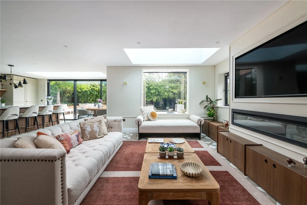 Batts Hill, Reigate, RH2, photo 3
