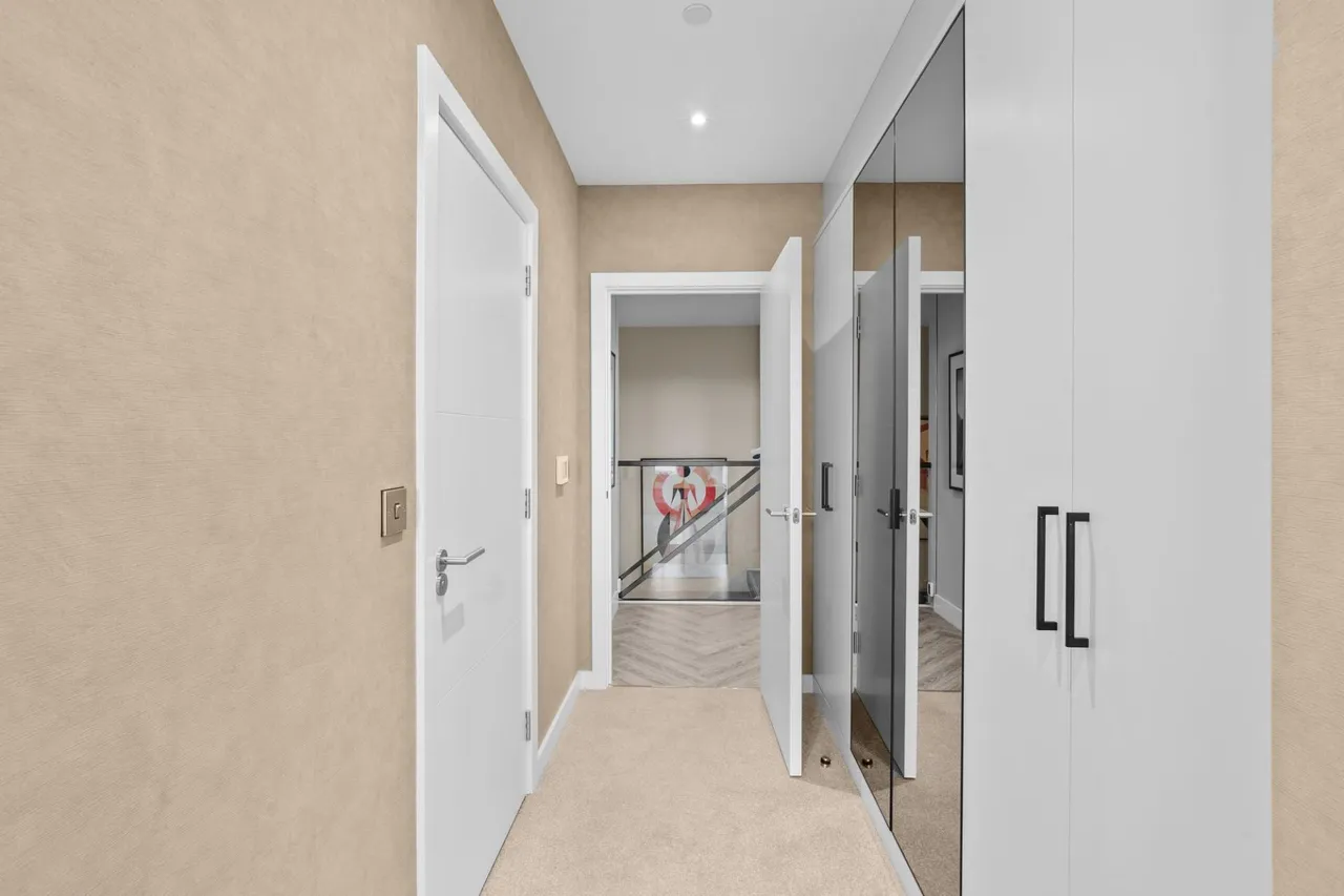 The Wallis, Three60, photo 14