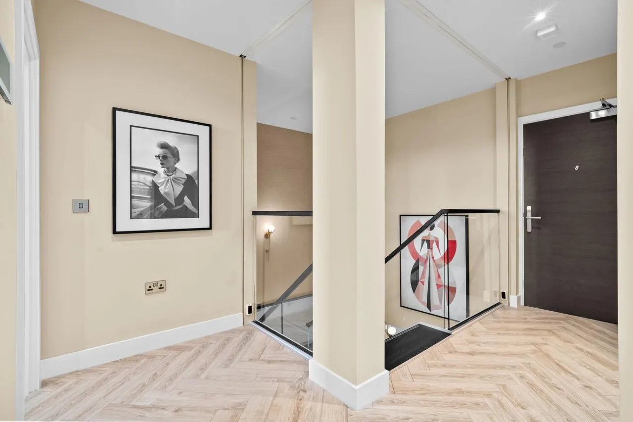 The Wallis, Three60, photo 17
