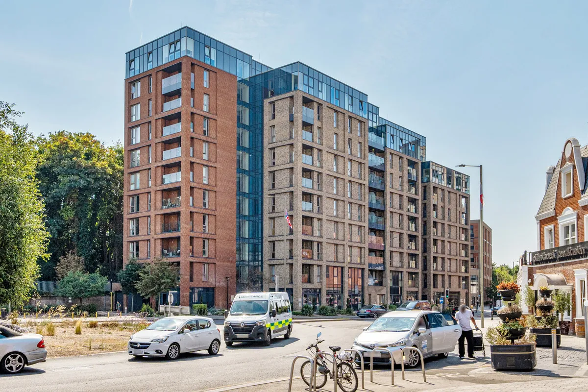 Redhill, RH1, photo 15