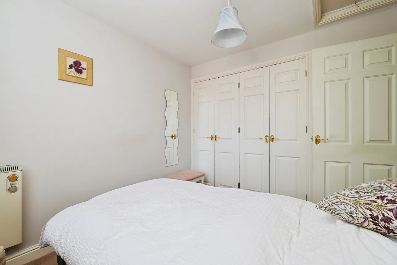 Black Swan Close, Woodthorpe, NG5, photo 11