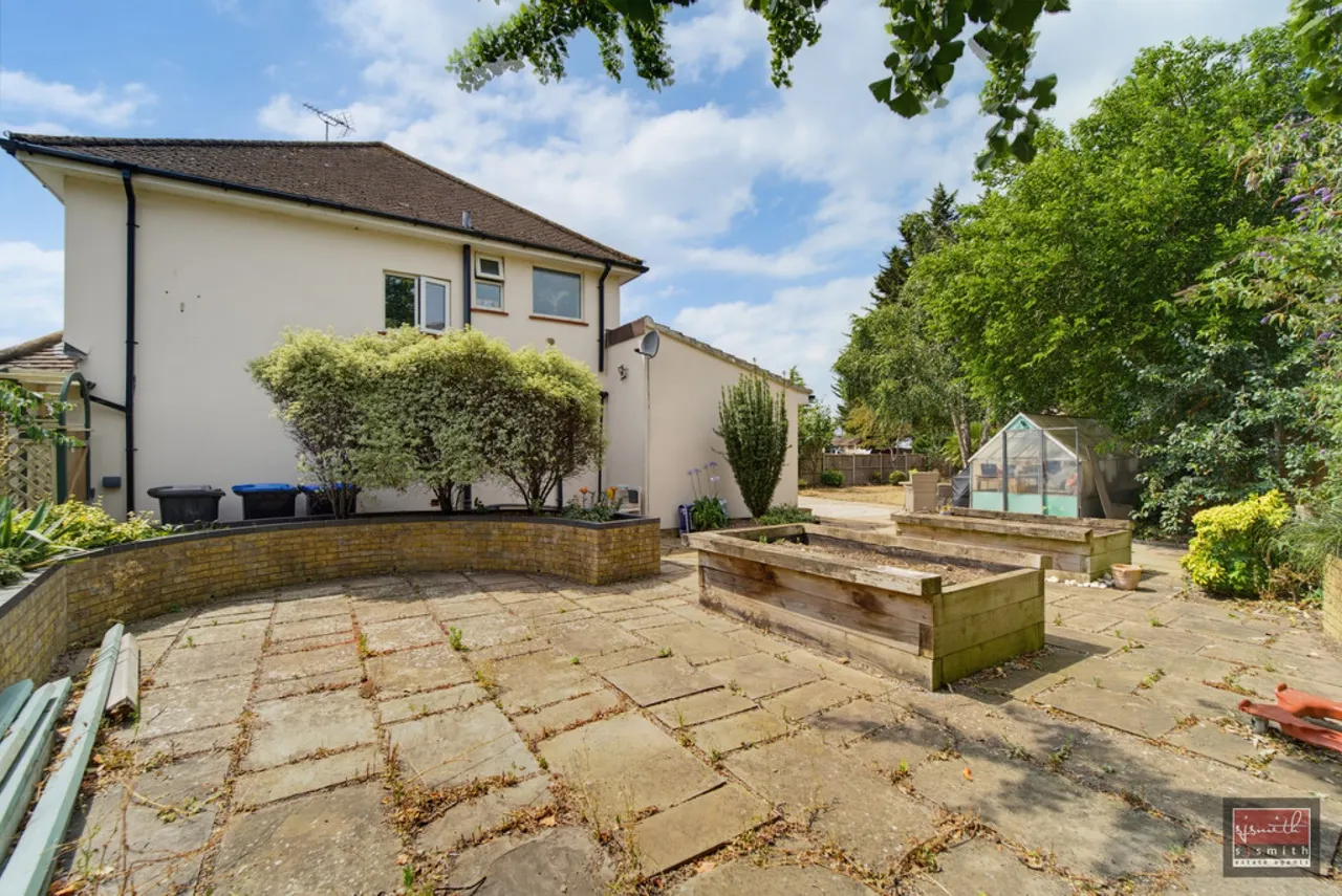 St. Pauls Road, Staines-upon-Thames, photo 16