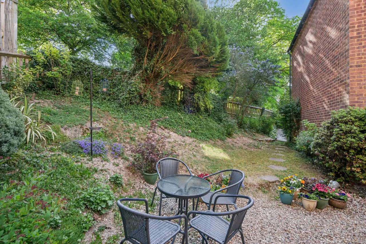 Cumbrian Way, High Wycombe, HP13, photo 13