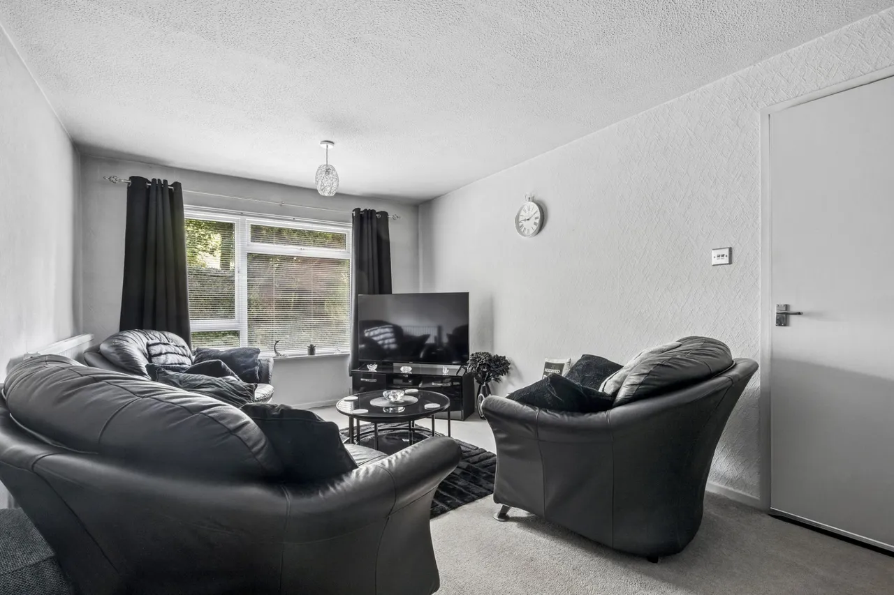 Cumbrian Way, High Wycombe, HP13, photo 2