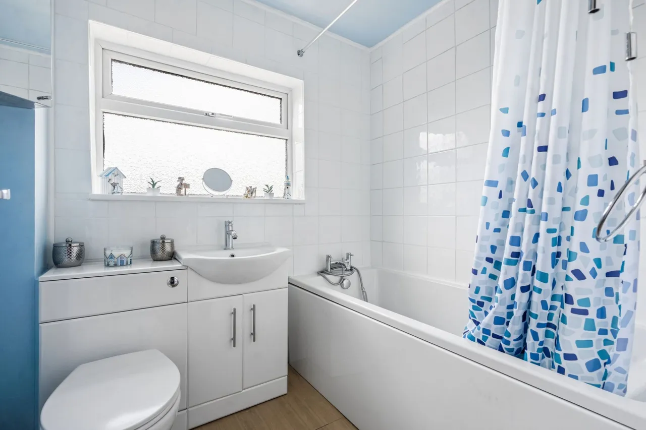 Cumbrian Way, High Wycombe, HP13, photo 11