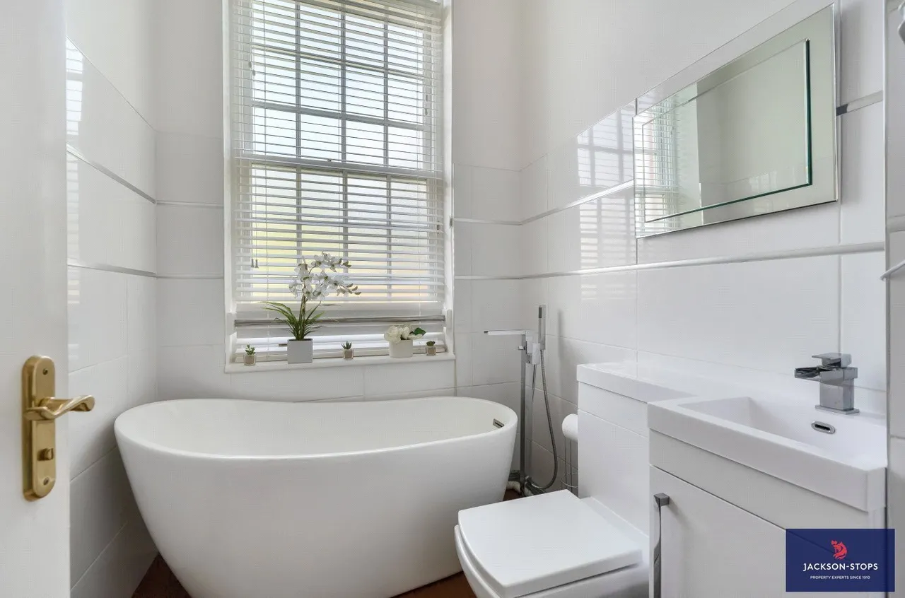 South Meadow Road, St Crispins, NN5, photo 10