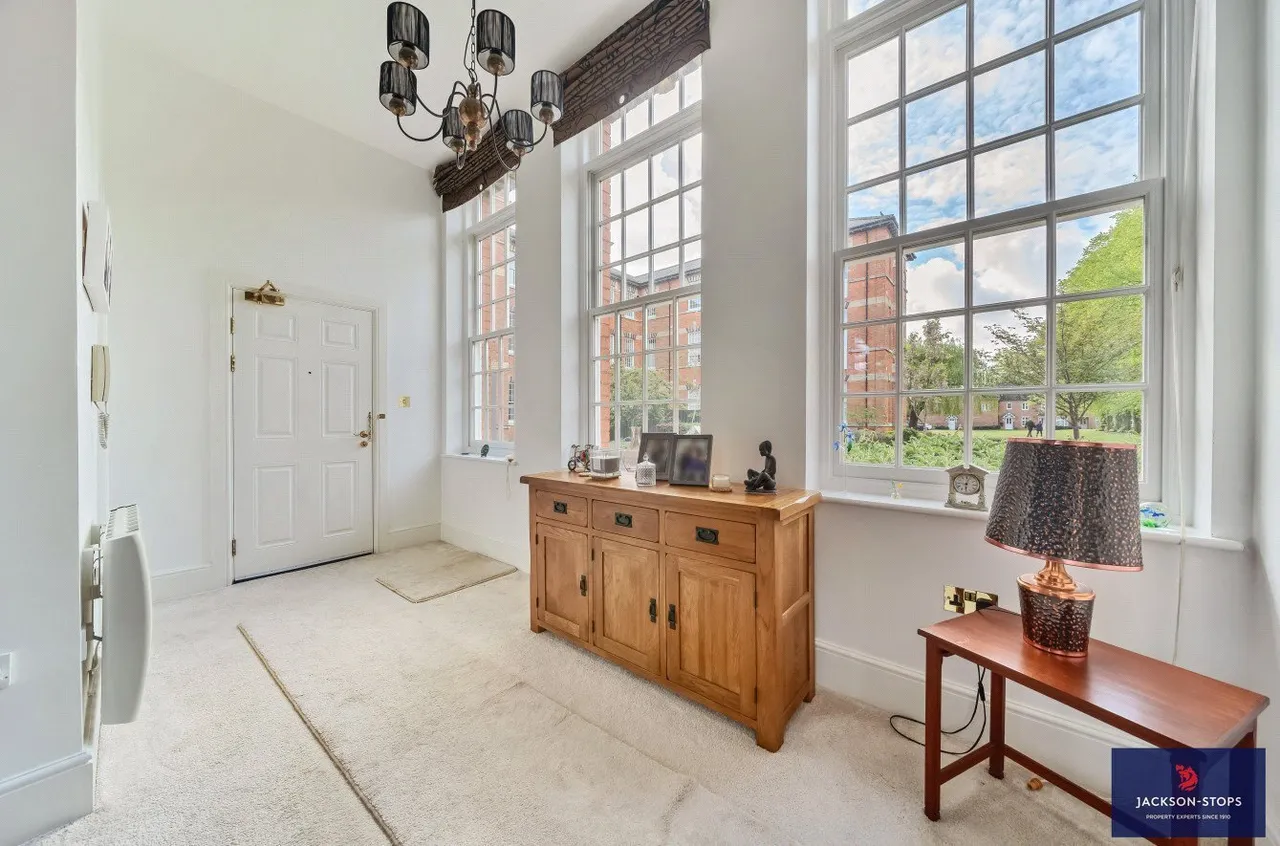 South Meadow Road, St Crispins, NN5, photo 5