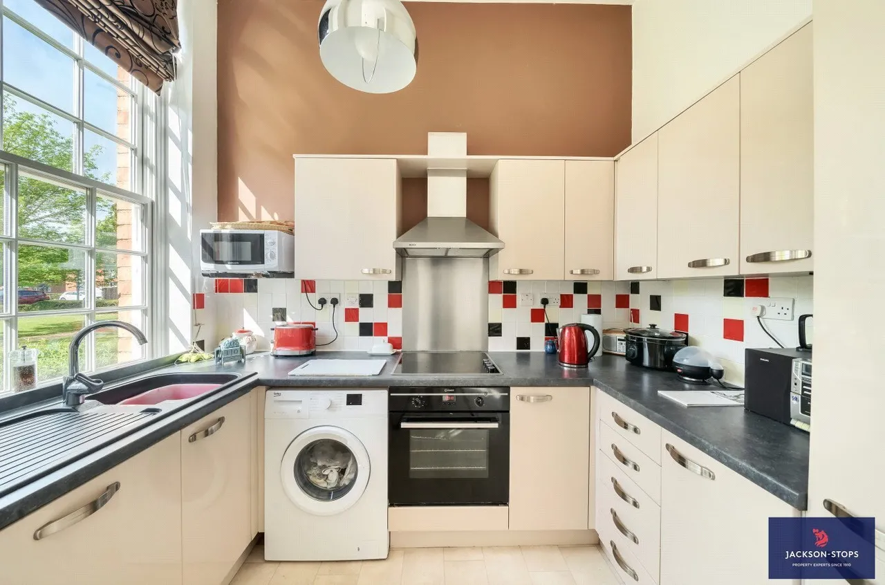 South Meadow Road, St Crispins, NN5, photo 6