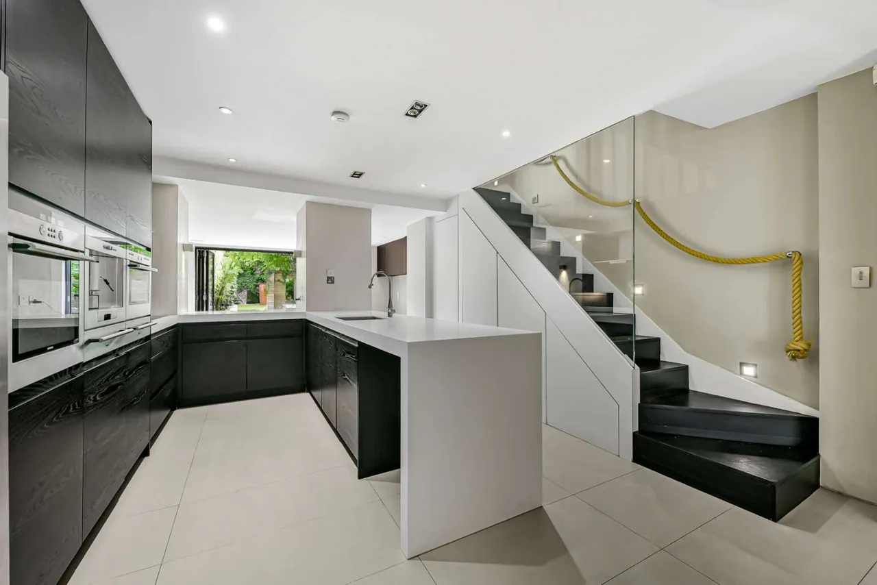Clifton Hill, London, NW8 0JN, photo 4