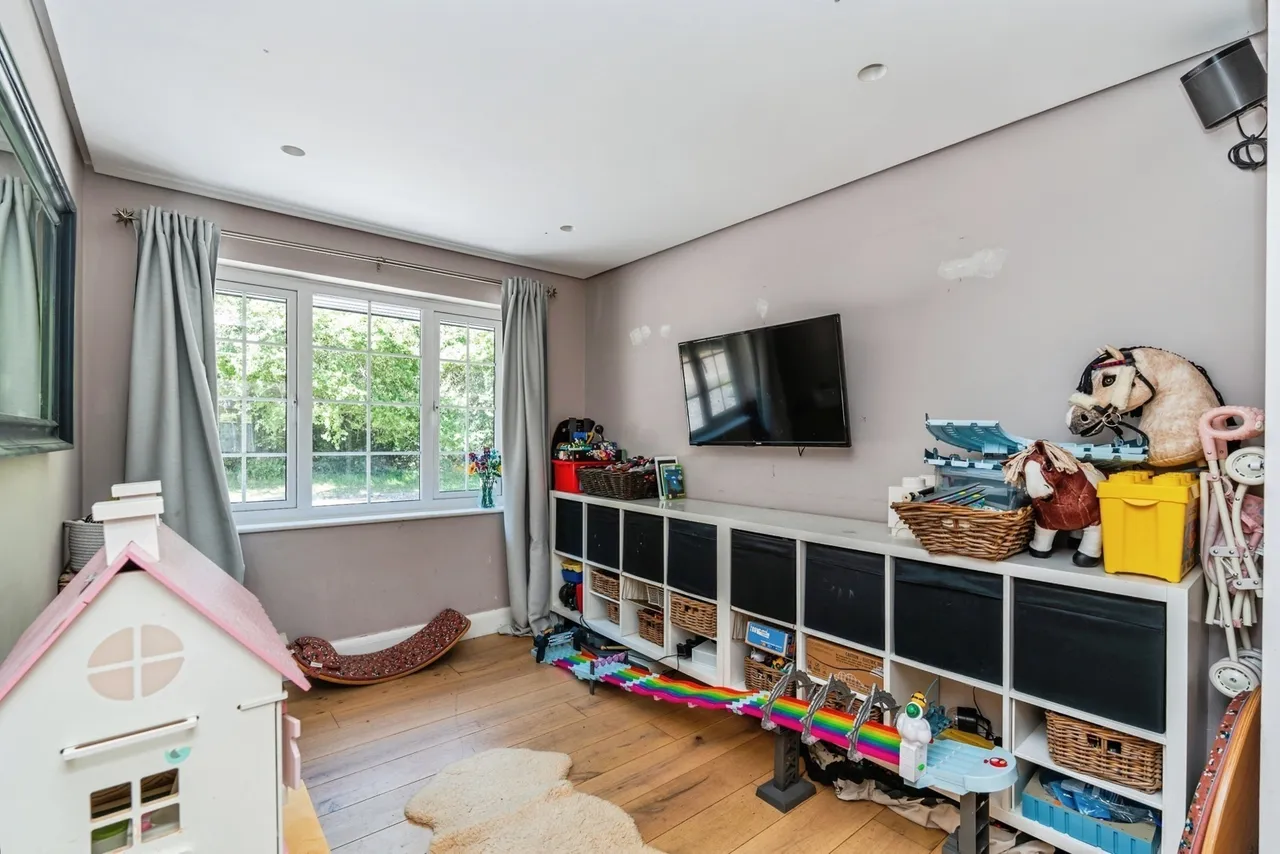 Reynolds Dale, Ashurst, SO40, photo 12