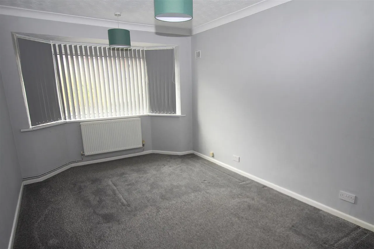 Castle Lane West, Bournemouth, photo 5
