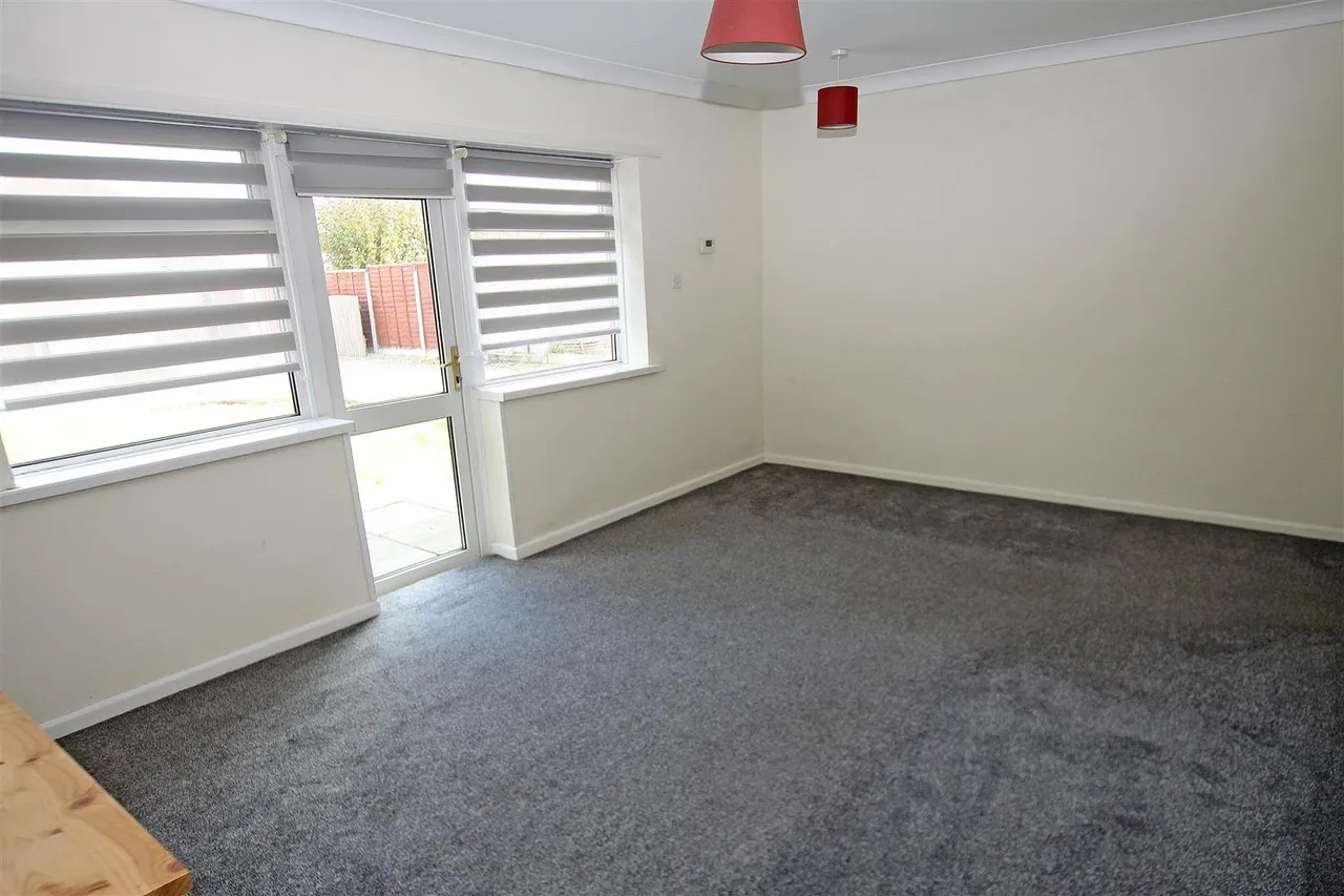 Castle Lane West, Bournemouth, photo 3
