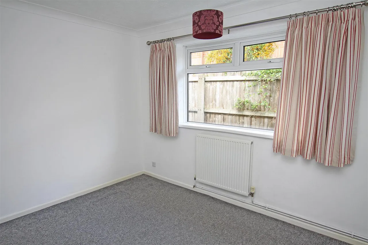Castle Lane West, Bournemouth, photo 7