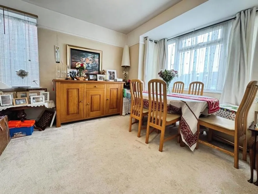 Southfield Road, Downley, HP13, photo 4