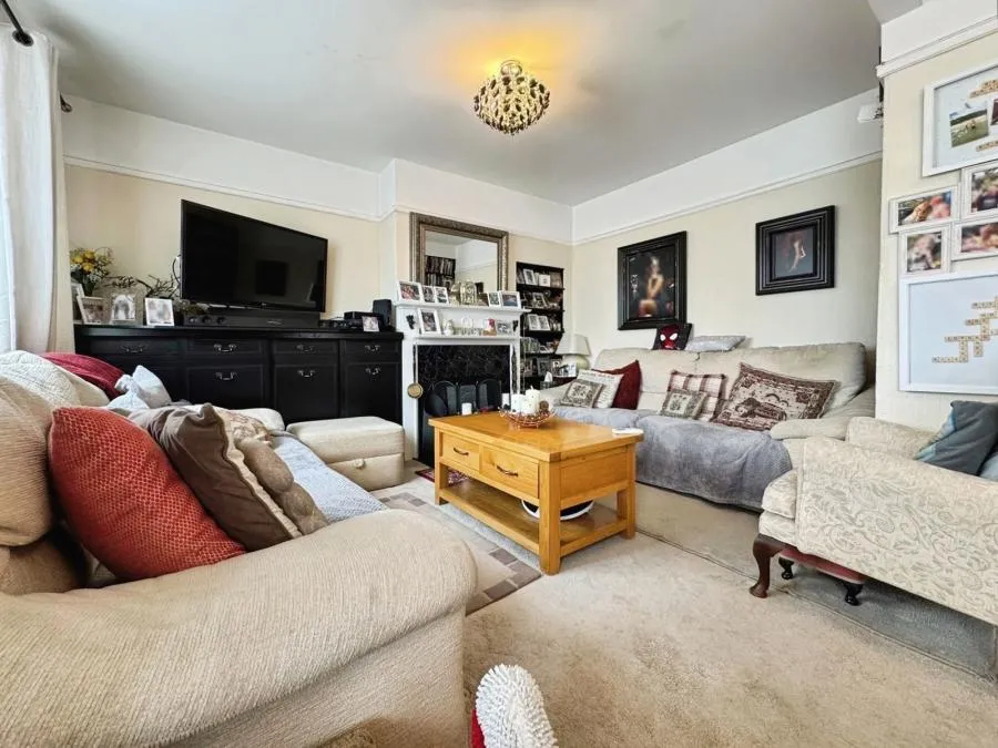 Southfield Road, Downley, HP13, photo 2