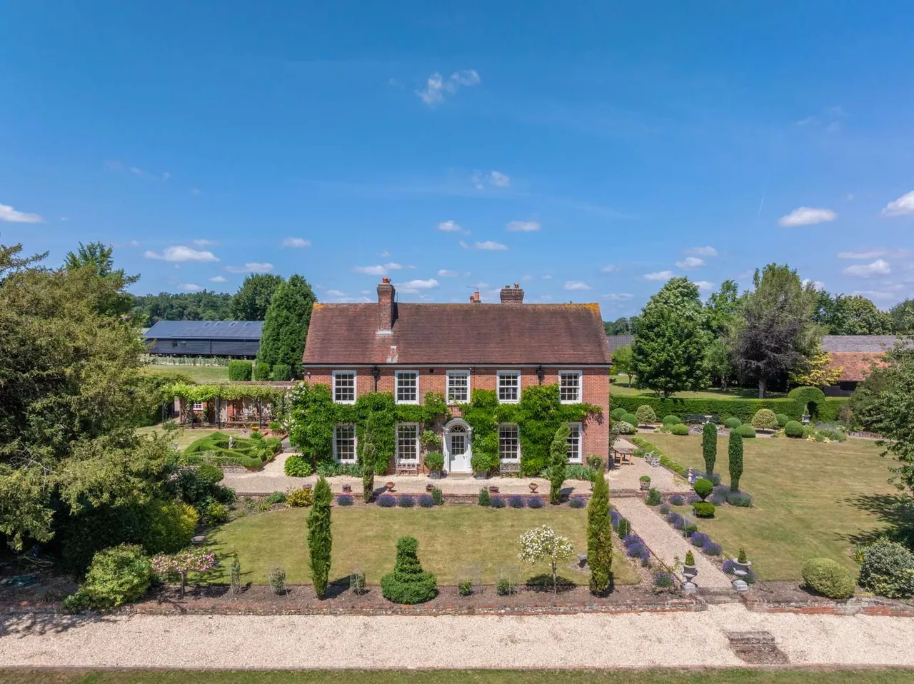 8 bed house to rent — Upper Basildon, Reading, Berkshire, RG8 8ND