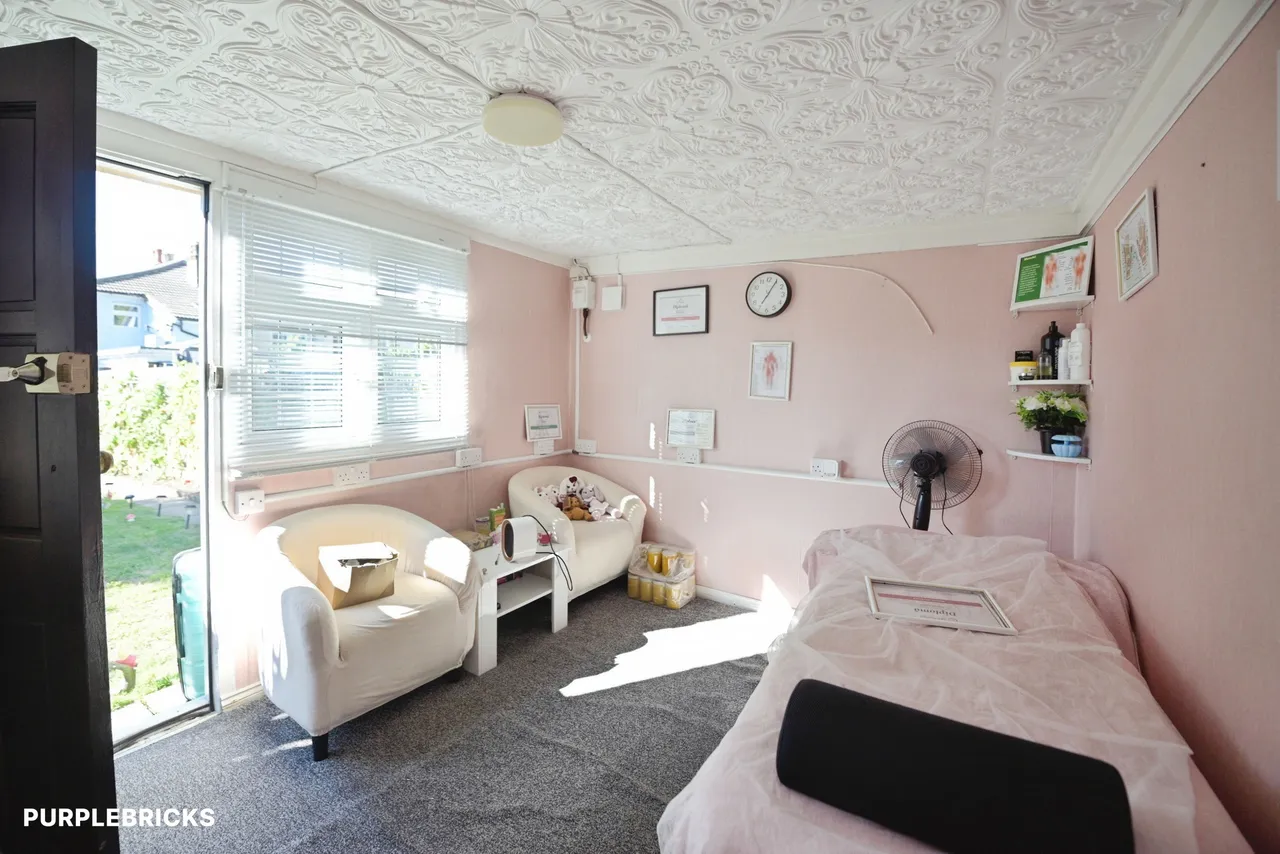 Albert Road, Romford, RM1, photo 23