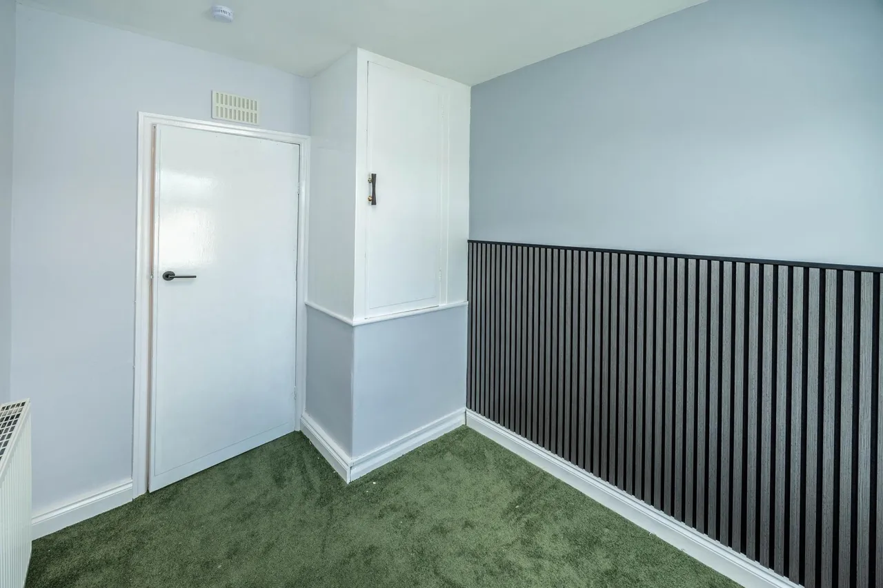Penistone Road, Huddersfield, HD5, photo 14