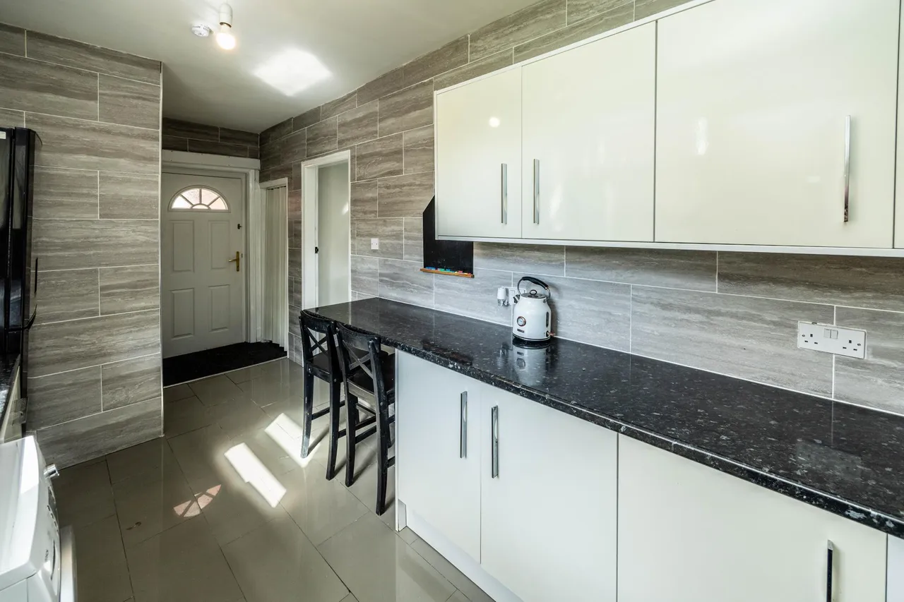 Penistone Road, Huddersfield, HD5, photo 11