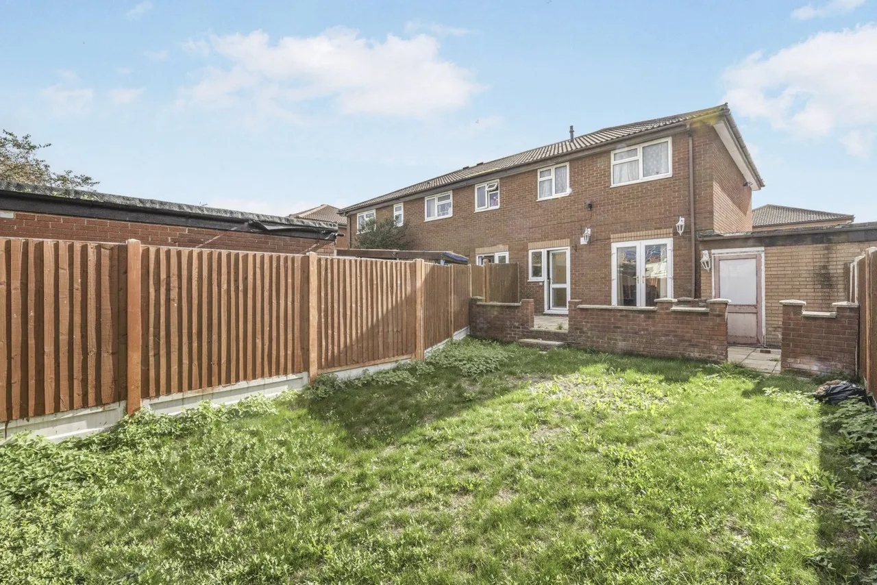 Hawthorne Close, Gravesend, DA12, photo 8