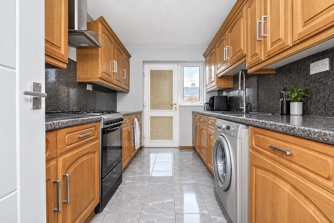 Hawthorne Close, Gravesend, DA12, photo 3