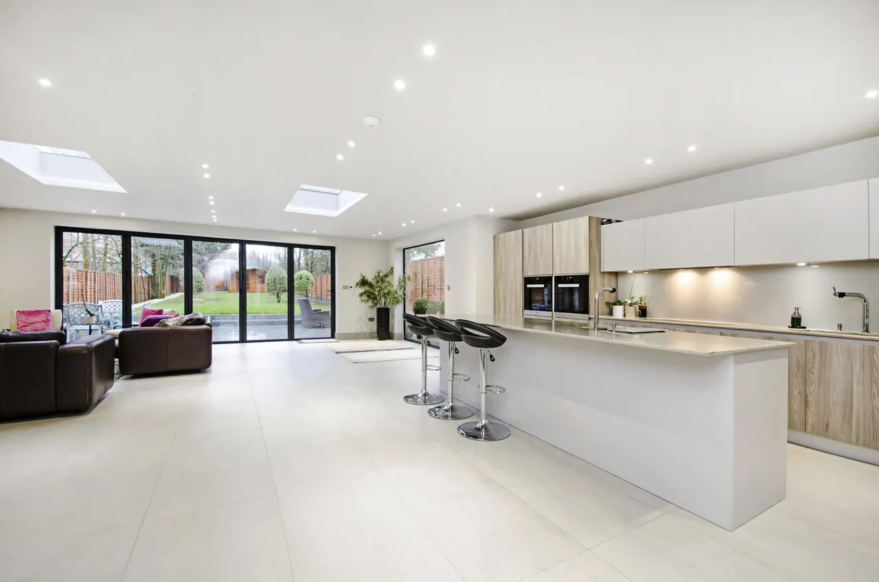 London, NW11, photo 2