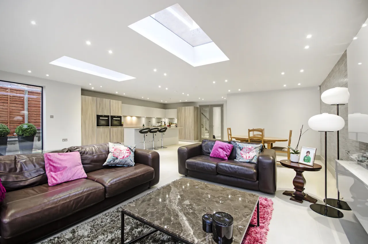 London, NW11, photo 19