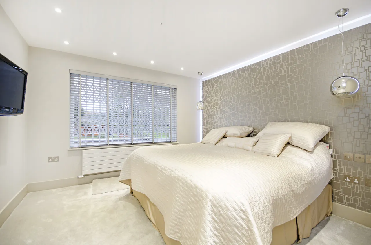 London, NW11, photo 15