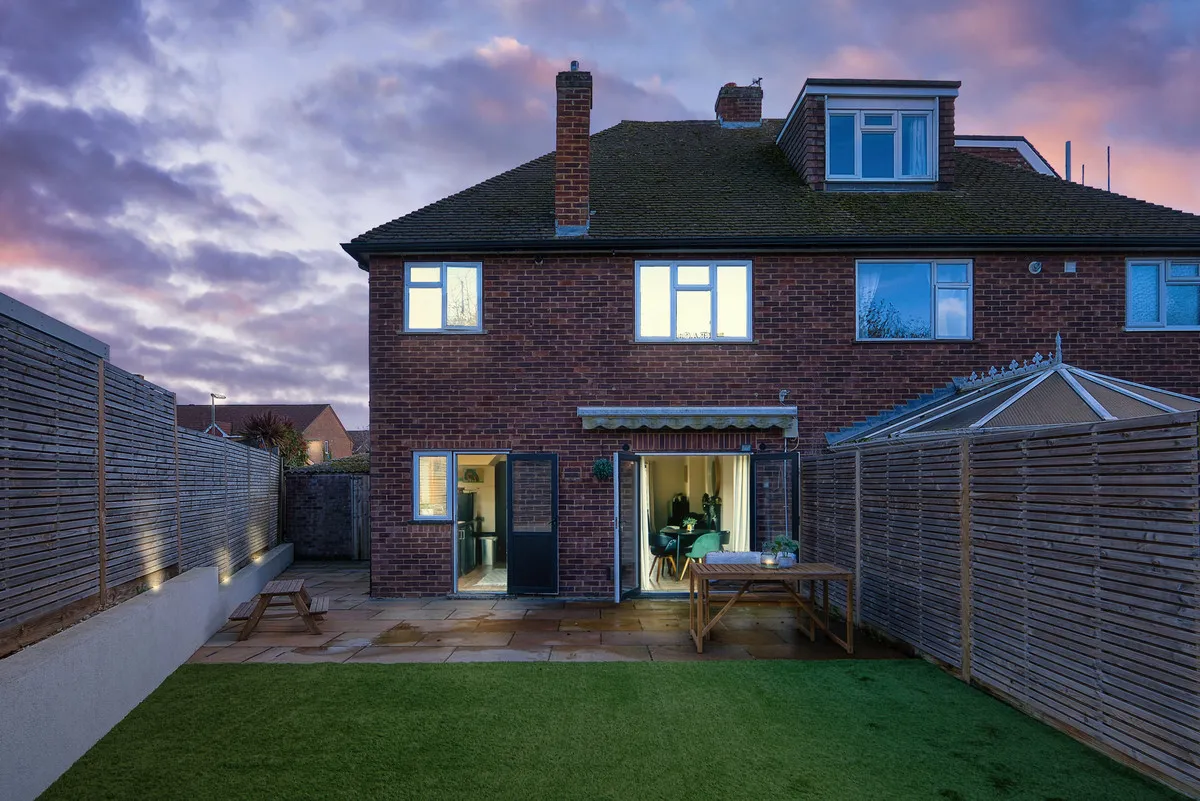 Shepperton, TW17, photo 2