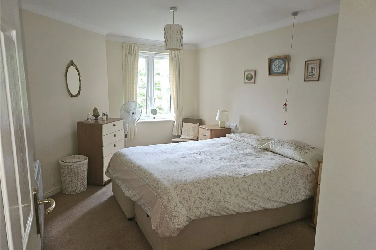 Oyster Lane, Byfleet, West Byfleet, S..., photo 4