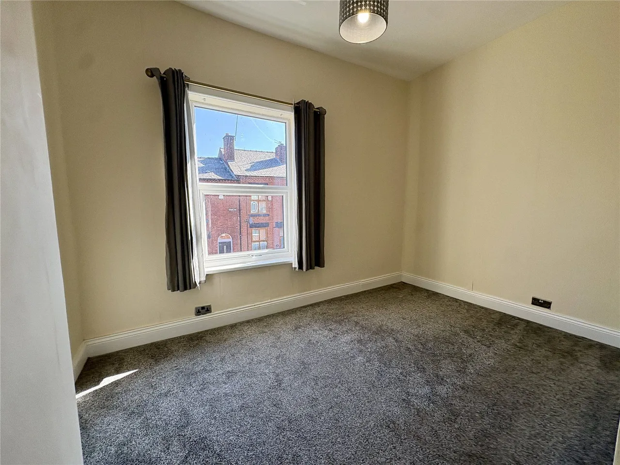 Cecil Street, Stalybridge, SK15, photo 9