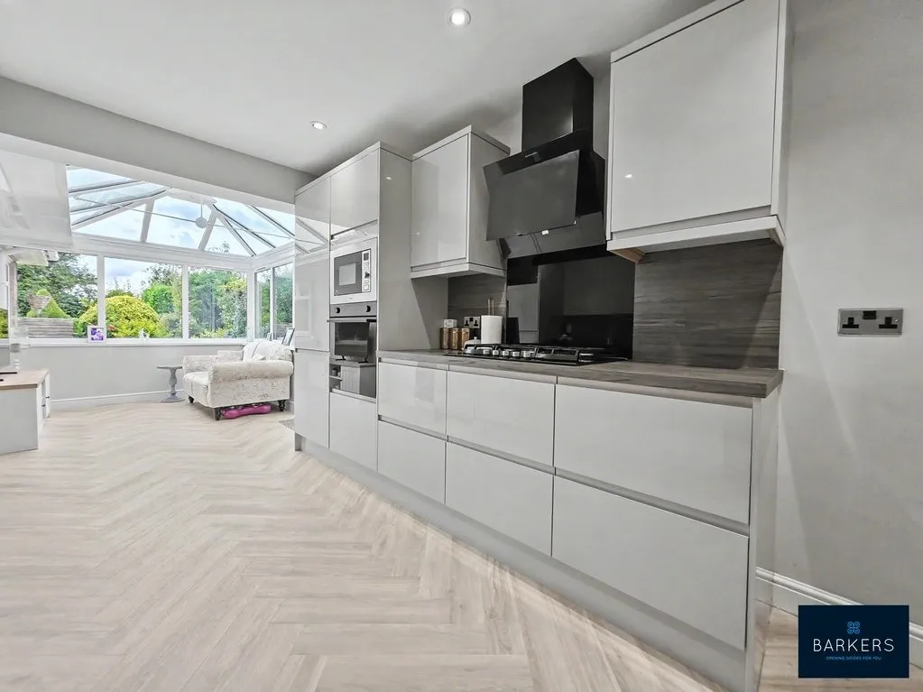 Summerbridge Crescent, Gomersal BD19 4LW, photo 5