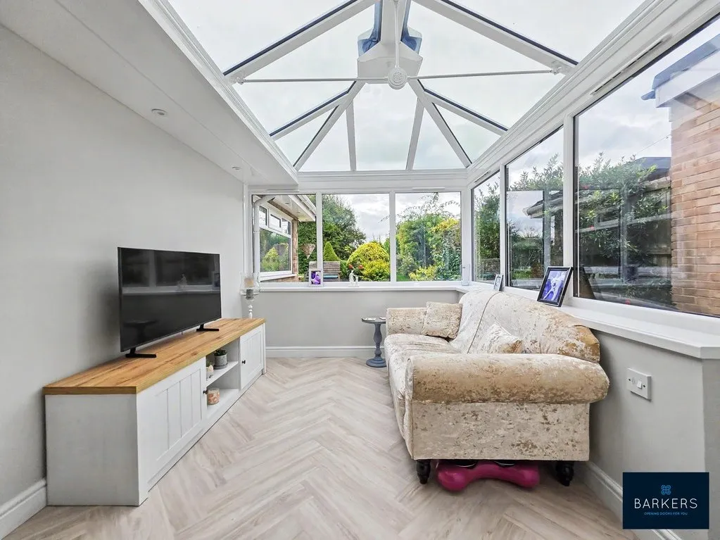 Summerbridge Crescent, Gomersal BD19 4LW, photo 4