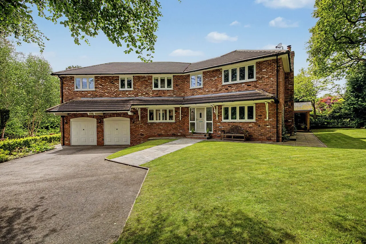 4 bed house for sale, Ardenbrook Rise, Macclesfield