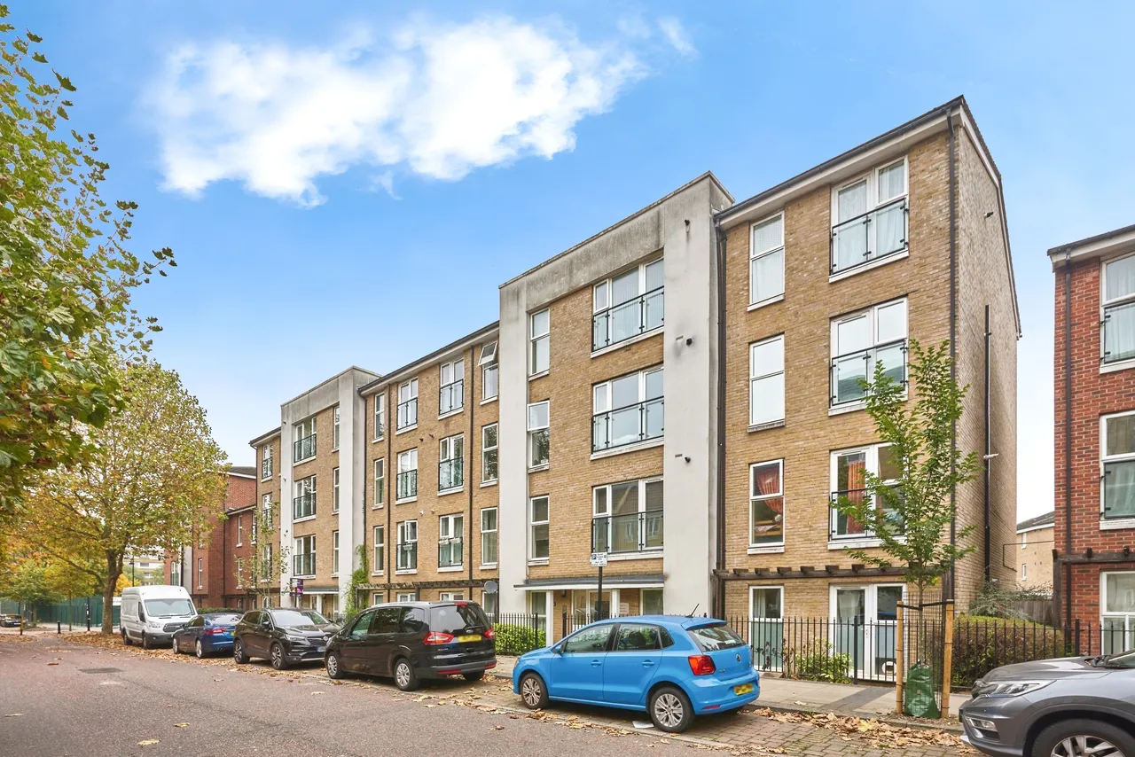 113 Chandler Way, Peckham, photo 10